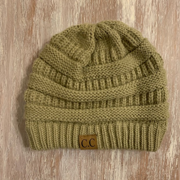 CC Accessories - CC Beanie NWOT